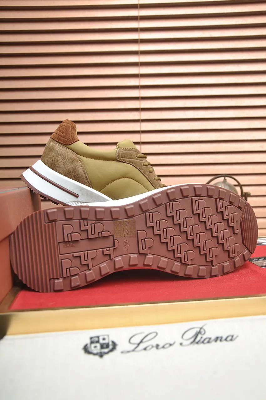 Men's shoes 💰600【𝐥𝐨𝐫𝐨 𝐏𝐢𝐚𝐧𝐚】lp classic loafers, an Italian treasure brand, the only brand that can match Hermès! Only after wearing it do we realize that we cannot let down our feet. The upper is imported cashmere, the lining of water-dyed cowhide ➕ the cowhide feet, the official original glass rubber outsole, and the pendant. Exclusive original packaging (tag ➕ brand paper ➕ outer box ➕ hand bag) code number: 38-44 (45 customized)